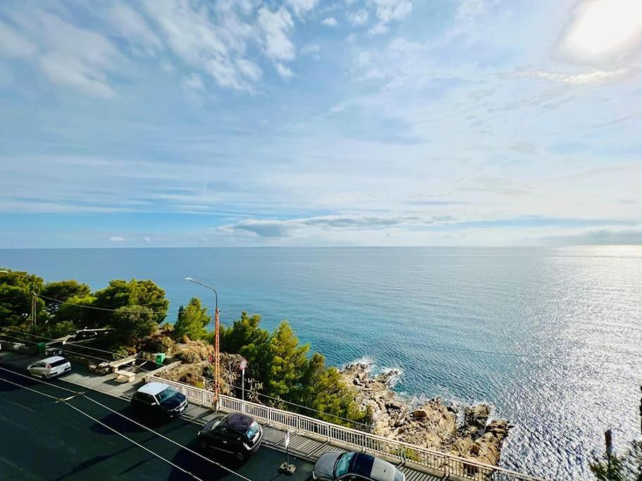 Suite Sunset 11 - Fronte Mare سانريمو المظهر الخارجي الصورة