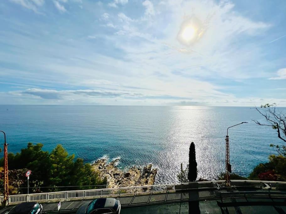 Suite Sunset 11 - Fronte Mare سانريمو المظهر الخارجي الصورة
