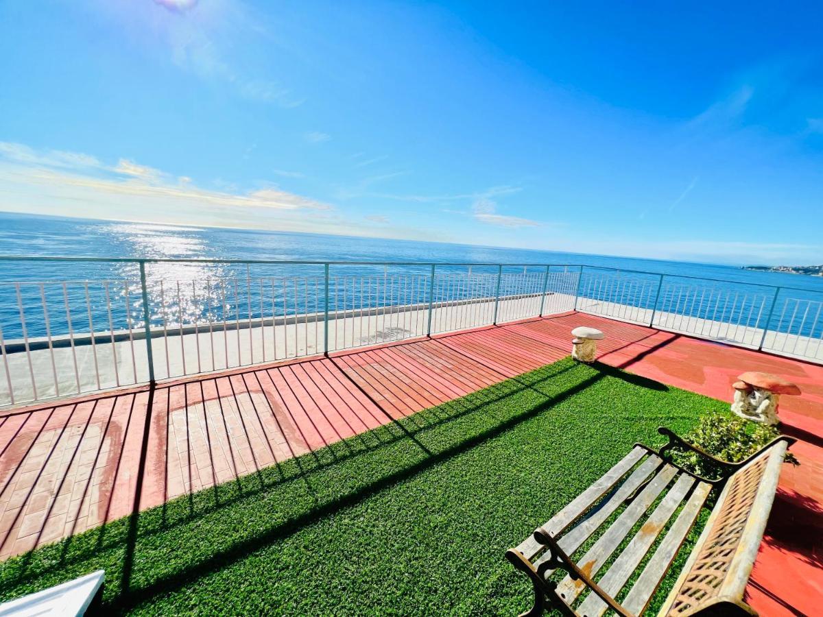 Suite Sunset 11 - Fronte Mare سانريمو المظهر الخارجي الصورة